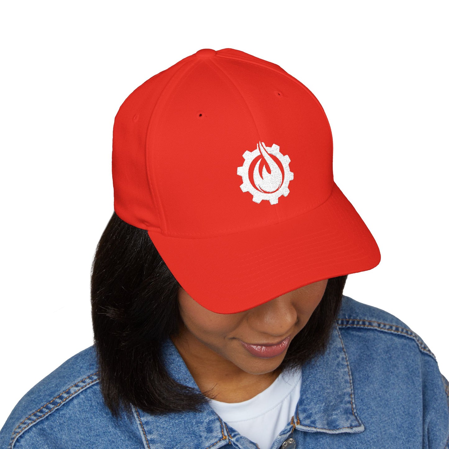 Gorra de béisbol bordada FlexFit blanca con llamas y equipo de Fireball Gear